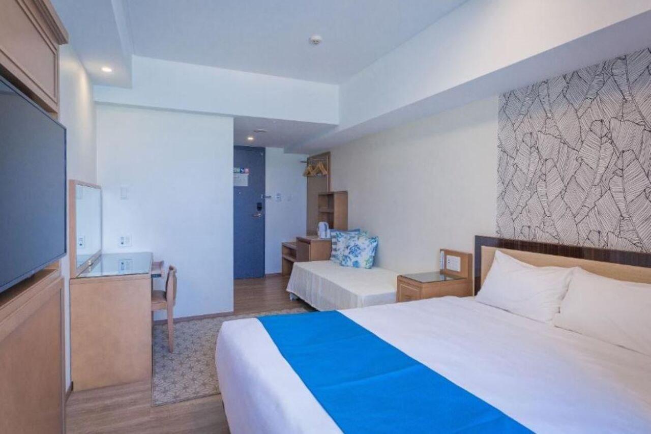 Kariyushi Lch. Resort Nago Exterior photo