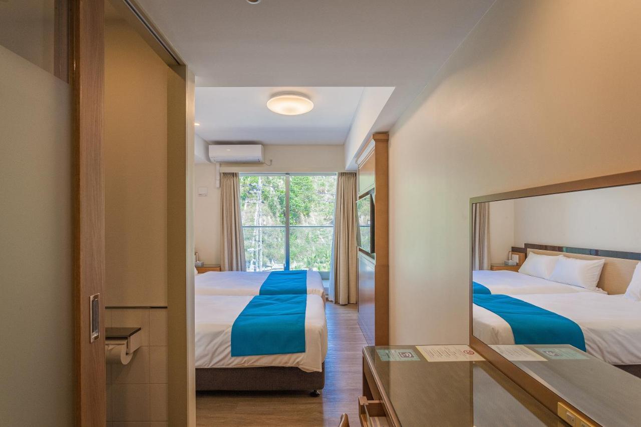 Kariyushi Lch. Resort Nago Exterior photo